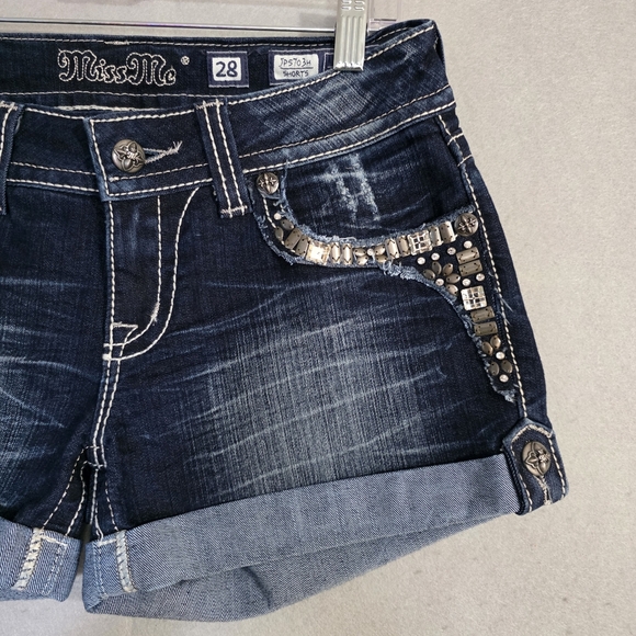 NWOT Miss Me Embellished Rhinestone Distressed Denim Shorts JP5703H Size 28 - Picture 8 of 11